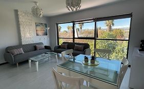 TECNOCORDOBA II aparcamiento privado gratuito y piscina